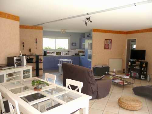 maison plain pied 123m² 3 chambres 903m² de TERRAIN LEOGNAN